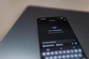 7 Top ChatGPT Alternatives for Everyone