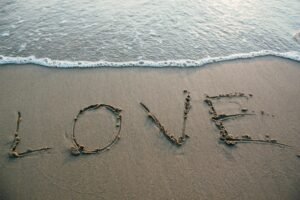 7 Key Insights: Can Love Bombing Be Good? Unraveling the Truth