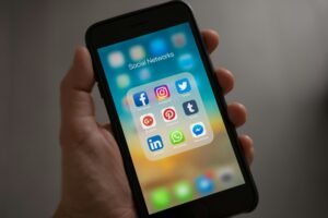 7 Key Insights: Can Social Media Cause Anxiety? Unraveling the Impact on Mental Health